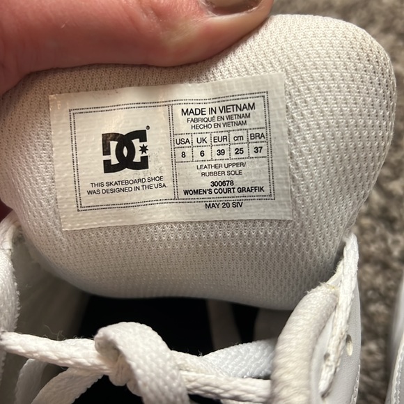 DC cheetah print shoes - Picture 3 of 3